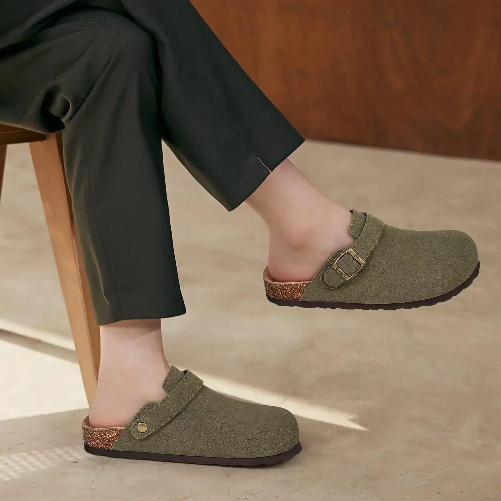 New Crestar Suede
